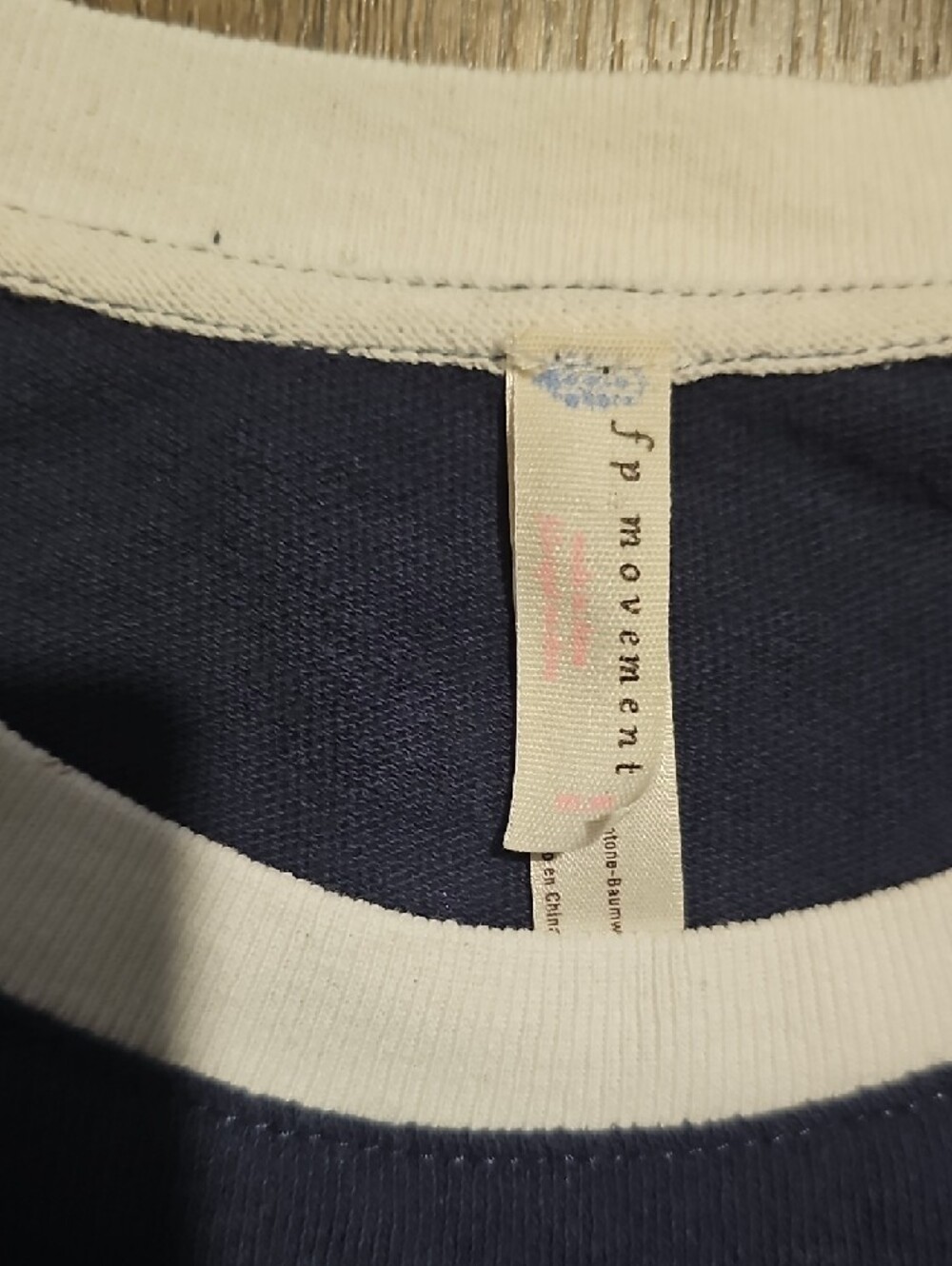 FP Movement by Free People Navy Crop Top White Sleeve Blue Stripes Shirt Medium - Picture 2 of 8